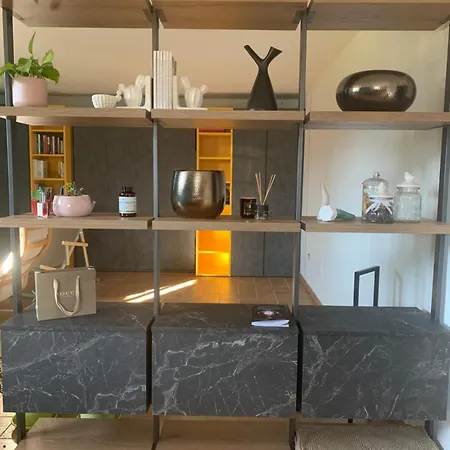 Apartment Con Giardino